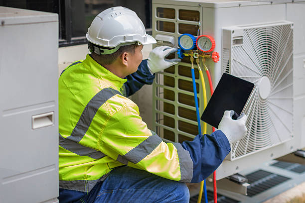 Professional Hvac technician working in Rockford, MN
